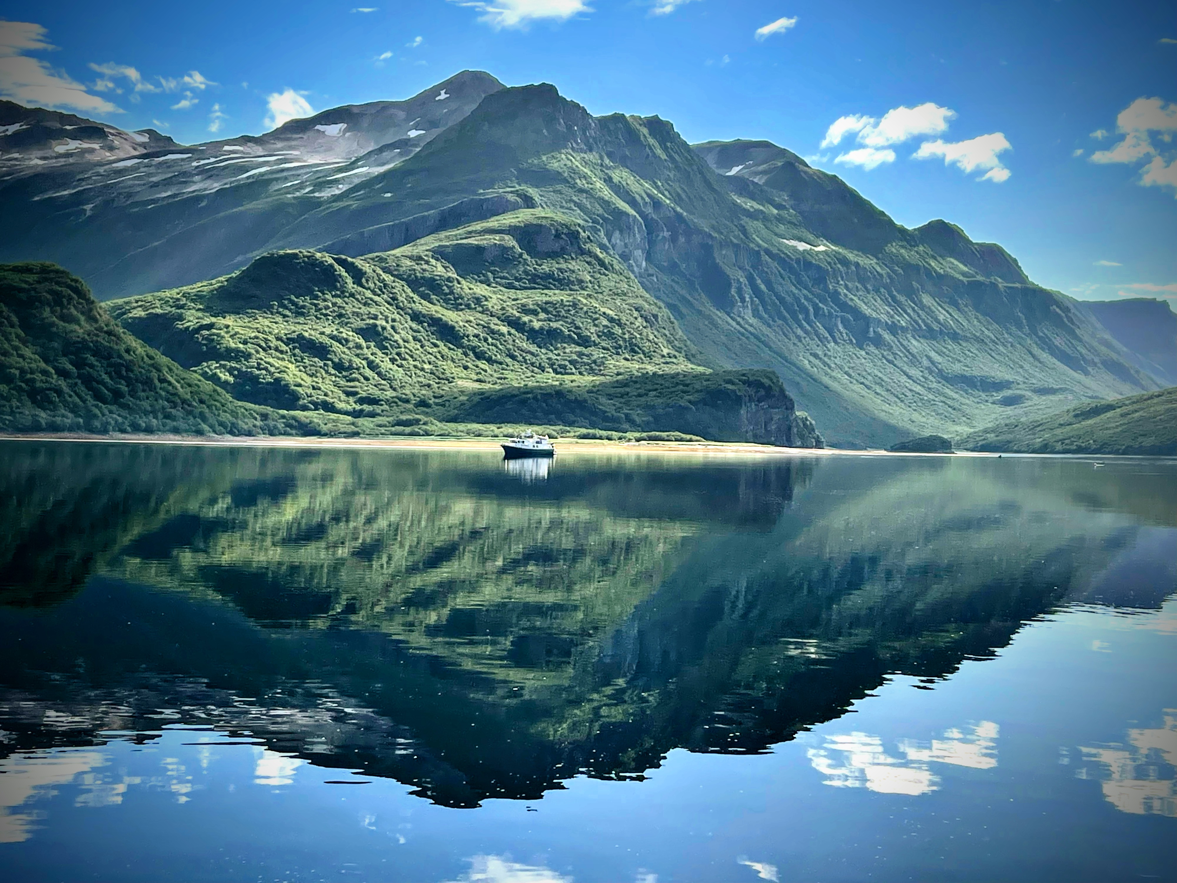 Mountain or wilderness contract setting